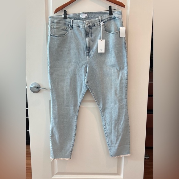 GOOD AMERICAN GOOD LEGS GROP LONG FRAY HEM JEANS IN BLUE669 NWT - Picture 3 of 16